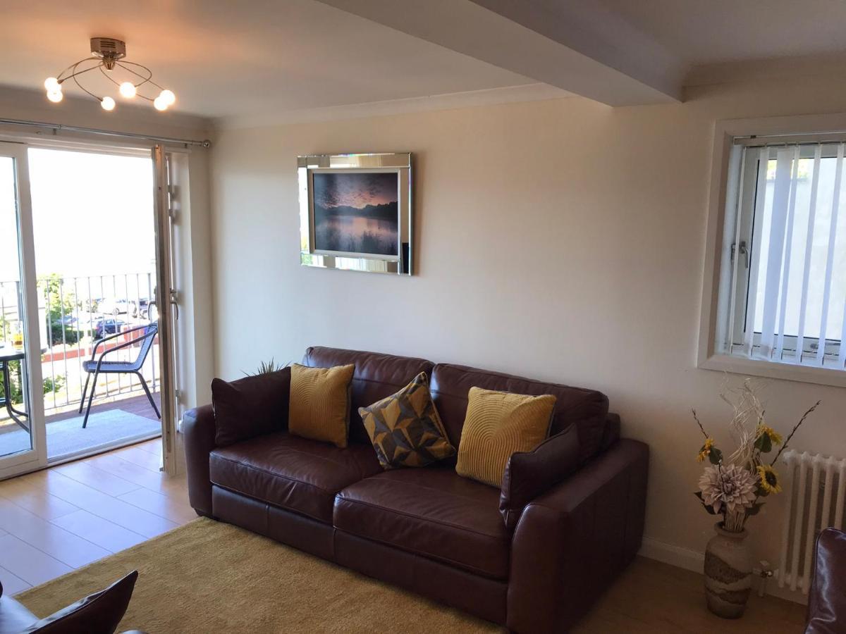 Beautiful 3-Bed Apartment In Gourock Exterior photo