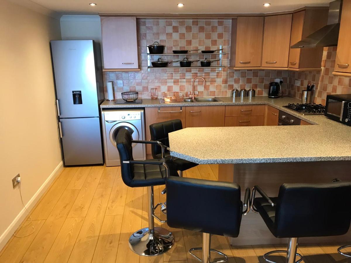 Beautiful 3-Bed Apartment In Gourock Exterior photo