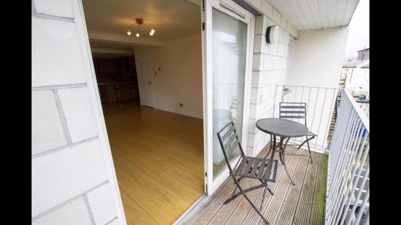 Beautiful 3-Bed Apartment In Gourock Exterior photo